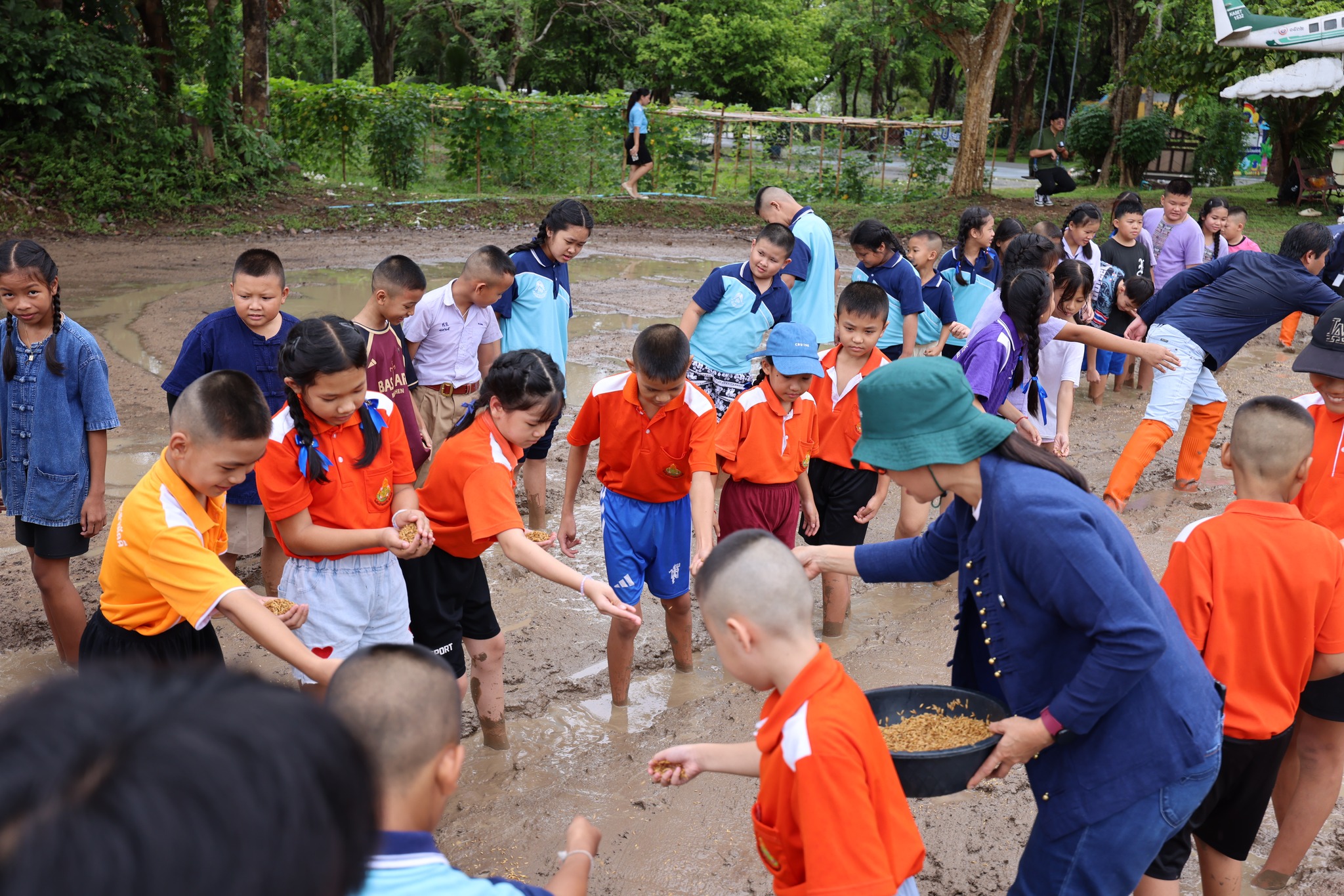 หว่านเมล็ดแห่งความหวังสืบสานวิถีเกษตรไทยสู่อนาคตที่ยั่งยืน✩